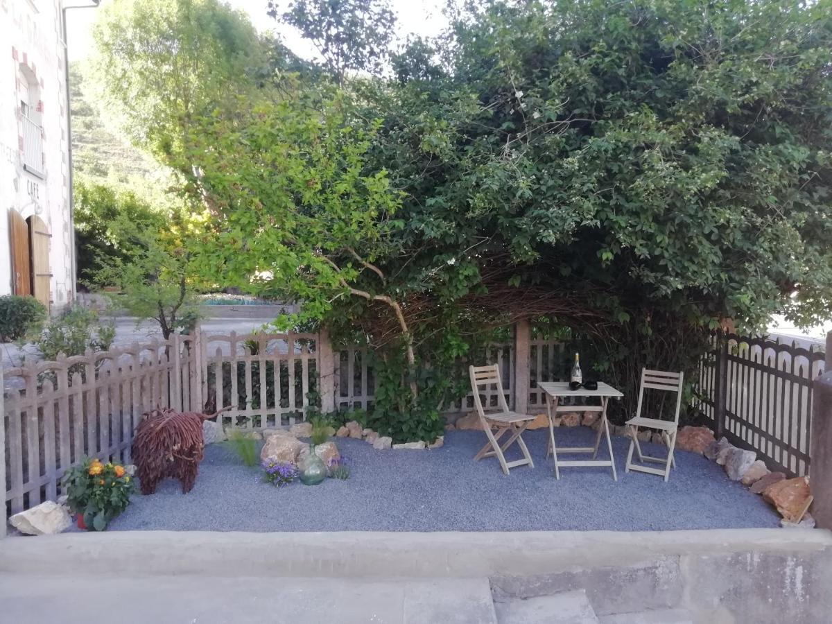 Maison Forestiere Apartment No.1 Axat Bagian luar foto